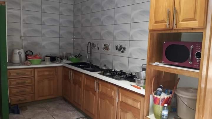 Auberge Bouloulou Boueni エクステリア 写真